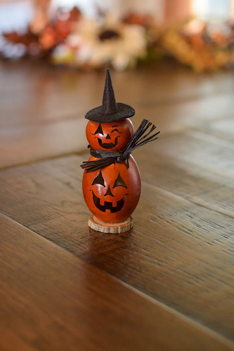 Lil Helen Witch Gourd