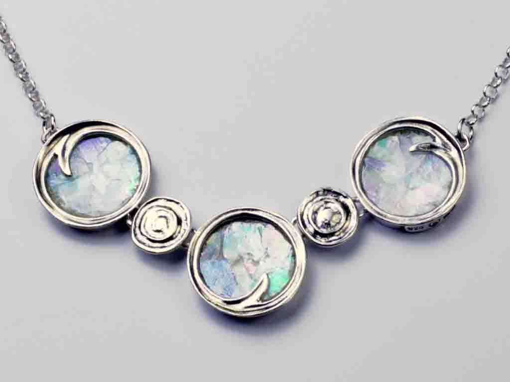 Three Wave Roman Glass Necklace