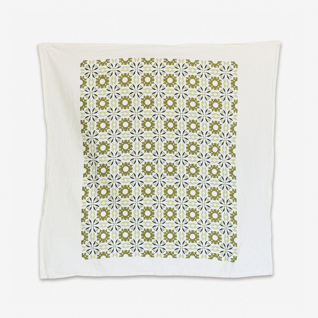 Chicory Towel in Moss