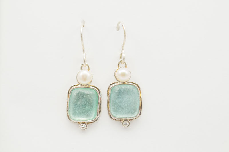 Top Pearl Square Washed Roman Glass Earrings