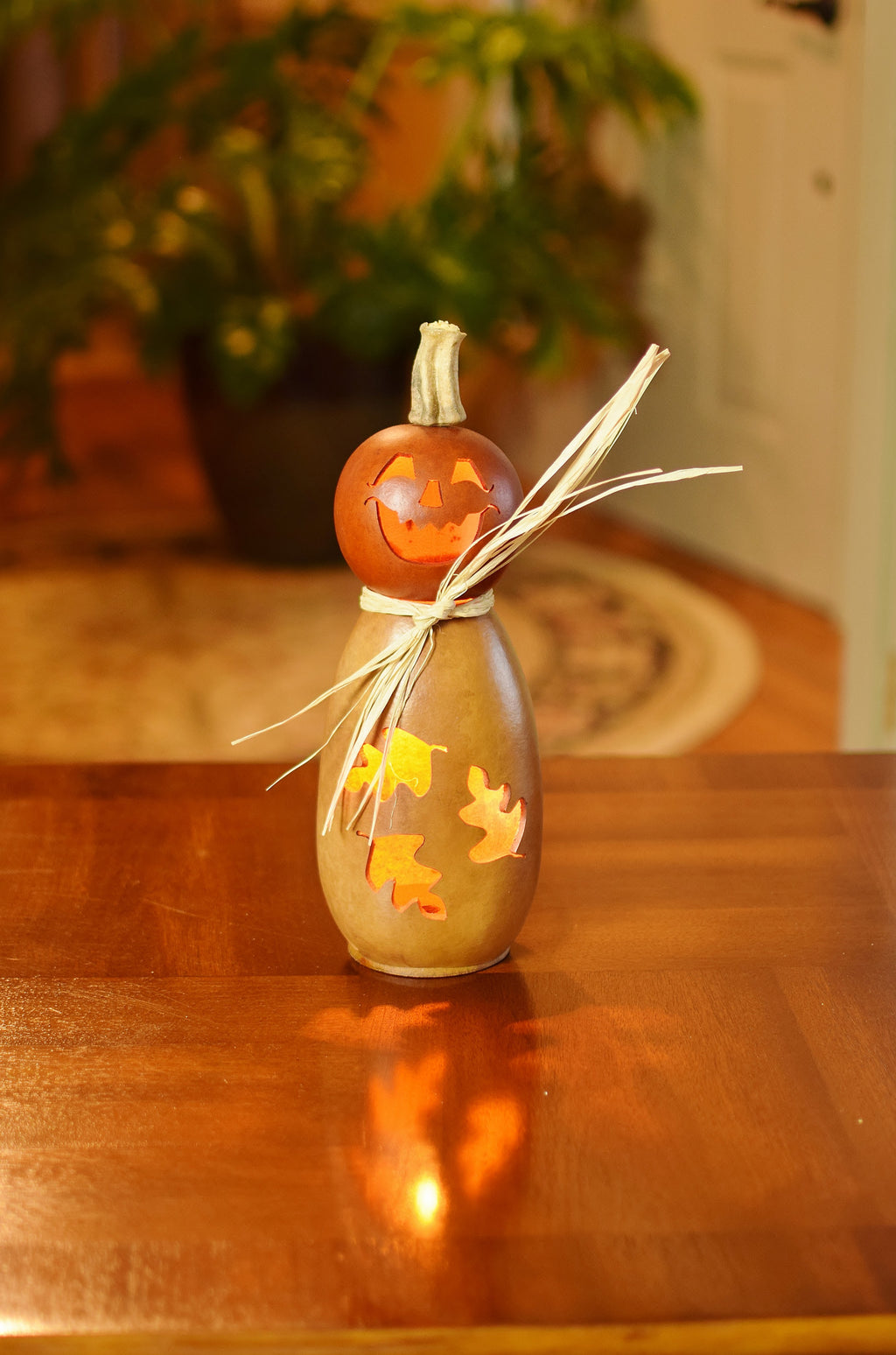 Alonzo Scarecrow Gourd in Multiple Sizes