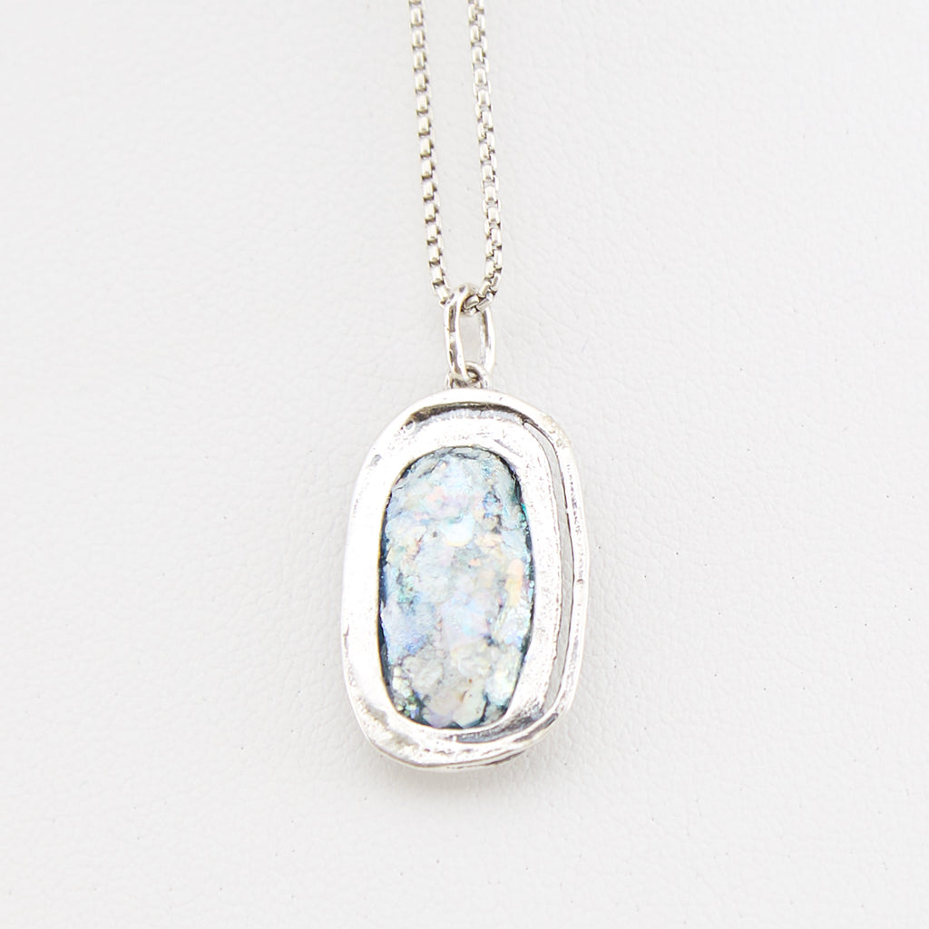 Side Gap Roman Glass Necklace