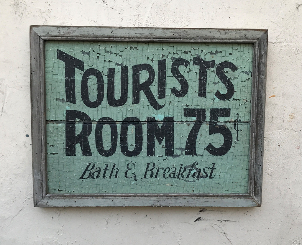 Tourist Rooms Americana Art