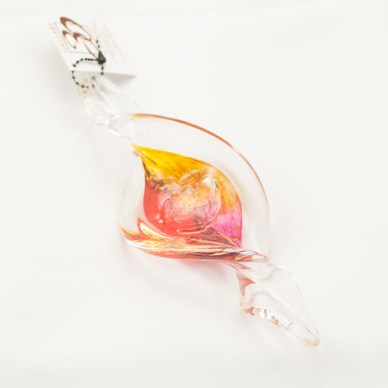 Small Twist in Amber