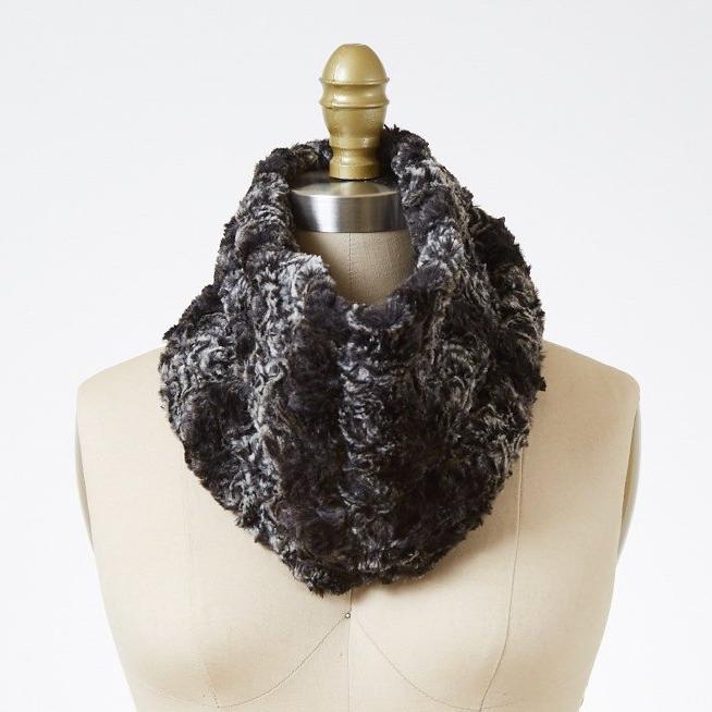 Smoky Essence Luxury Faux Fur Neck Warmer