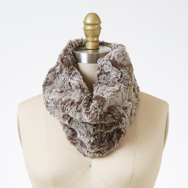 Praline Swirl Luxury Faux Fur Neck Warmer