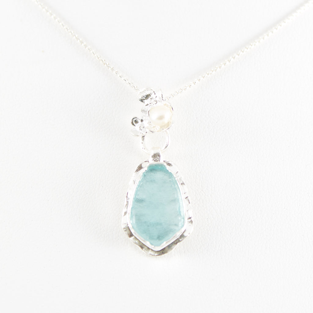 Single Pearl Washed Roman Glass Necklace