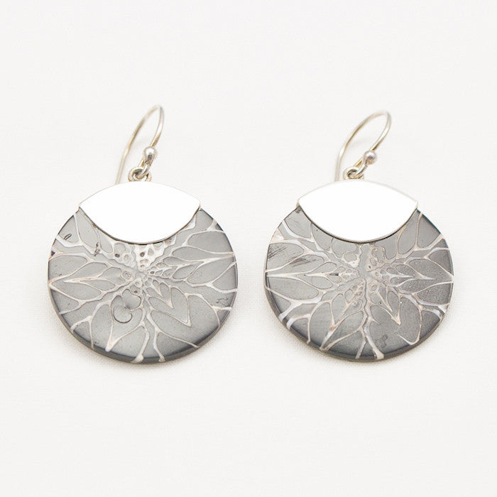 Sterling Silver Round Black & White Sheel Dangle Earrings