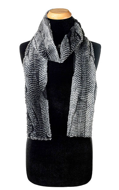 Nightshade Luxury Faux Fur Skinny Scarf