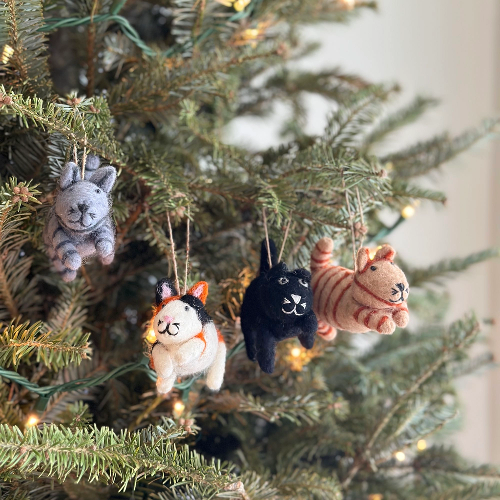 Cat Wool Ornament (Assorted Colors)