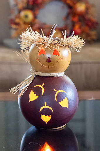Acorn Scarecrow Lit Gourd