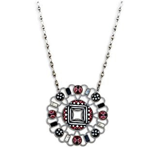 Poppy Pendant Style Necklace