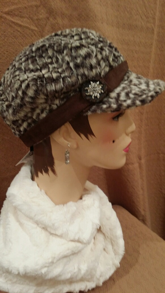 Cobblestone Luxury Faux Fun Valerie Hat with Button F: Size Medium
