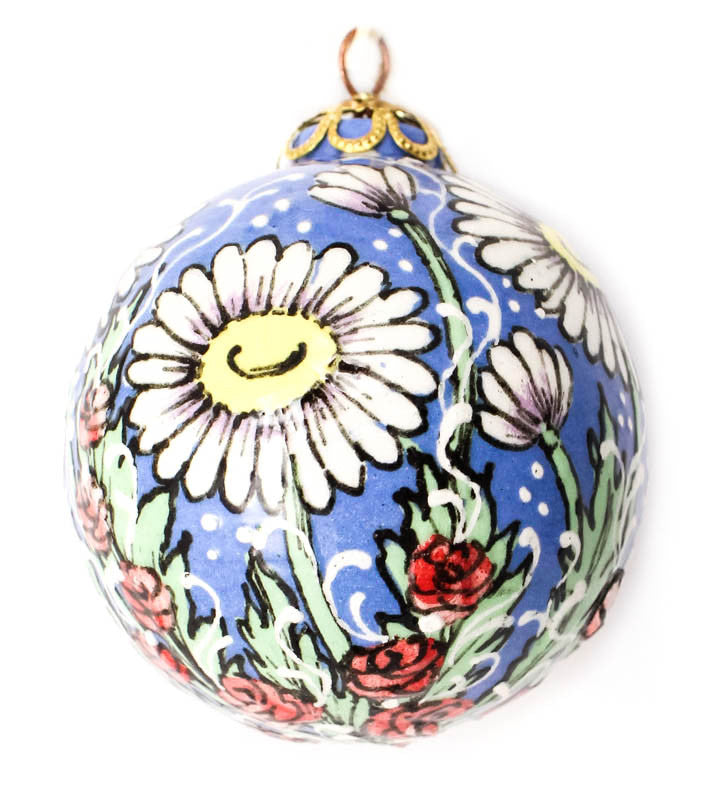 Daisy Chain Small Bulb Ceramic Ornament