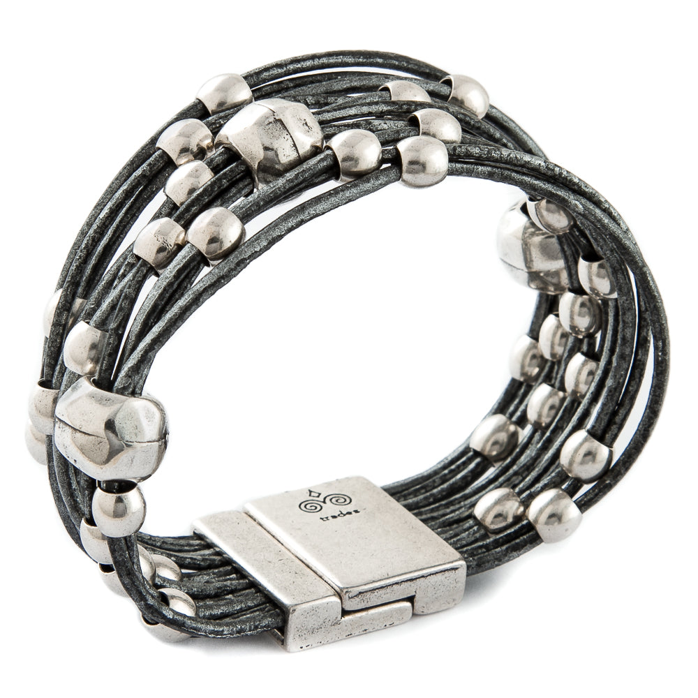 Lively Leather Bracelet in Gray