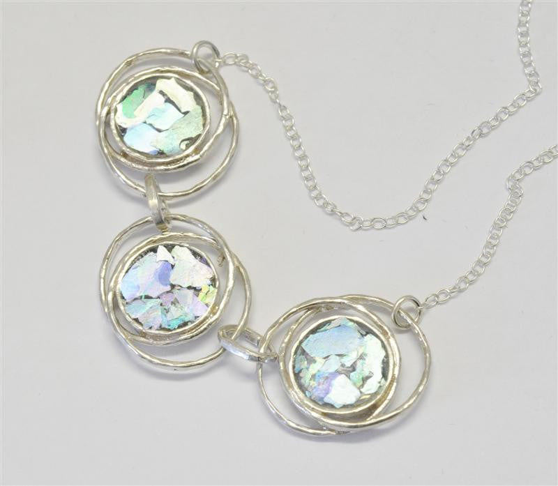 Interlocking Ringed Rounds Patina Roman Glass Necklace