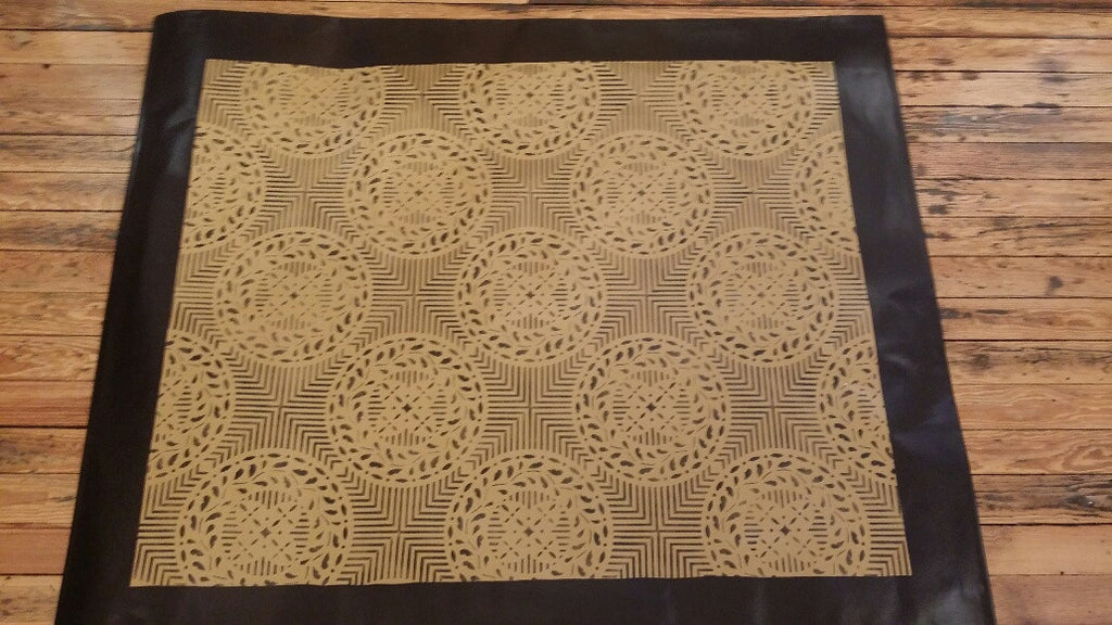Edward Durant House Circle Floorcloth with Border in Sage Green - Size 48" x 60"