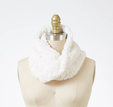 Ivory Luxury Faux Fur Neck Warmer