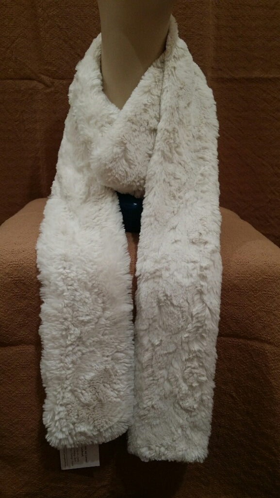 Cuddly Fur in Ivory Luxury Faux Fur Skinny Scarf