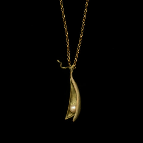 Pea Pod 18'' Adj. 1 Pearl Pendant By Michael Michaud