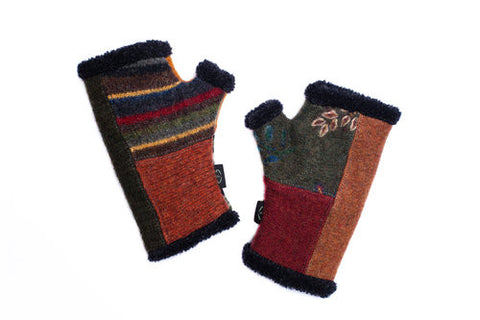 Wool Arctic Fingerless Gloves in Fall